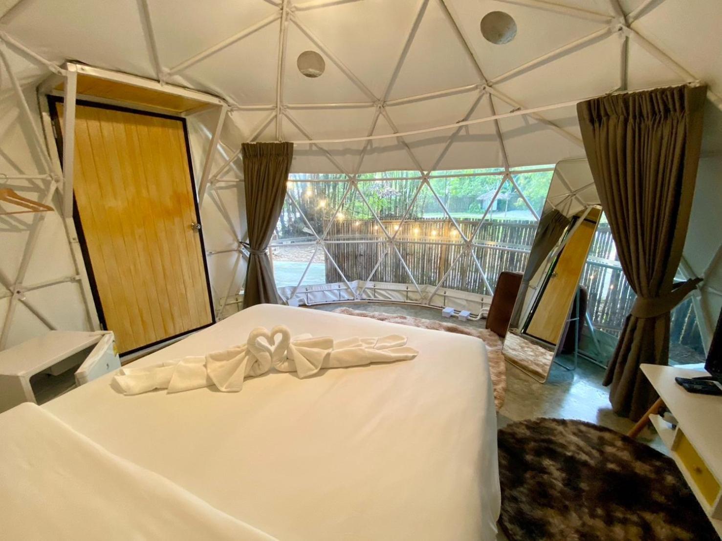 Baan Nai Baan Nok Resort Nakhon Nayok Extérieur photo